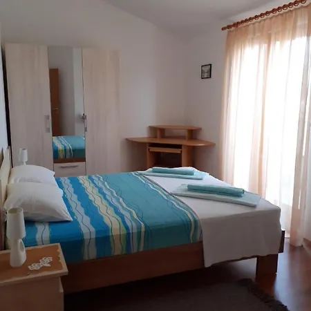 Dragutin & 3* Trogir